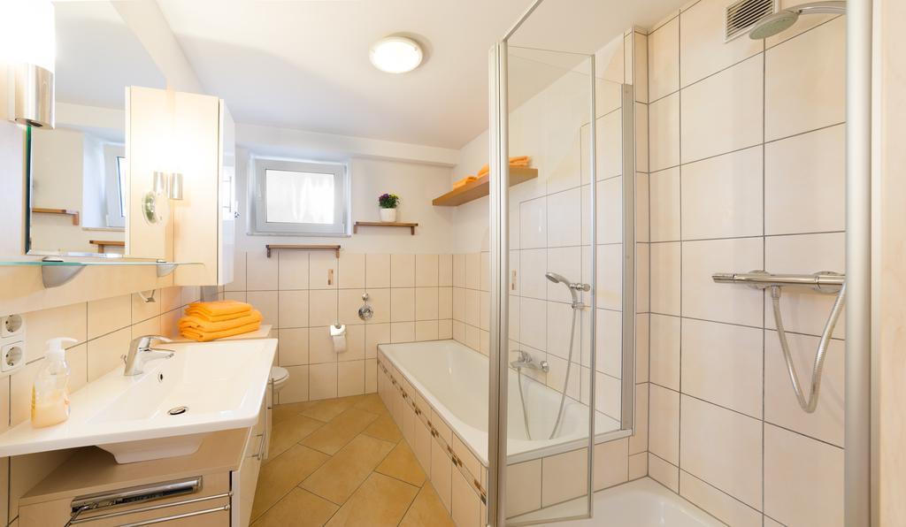 Pension & Appartments Landhaus Bettina Fulda Bagian luar foto